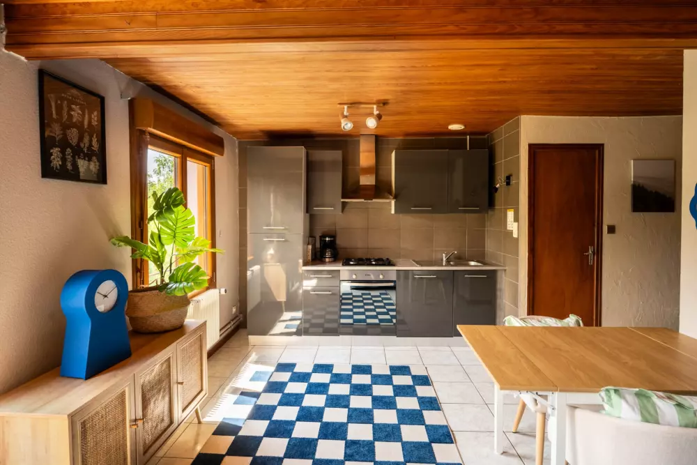 Kwiat Kempingi LA STENIOLE 4 Gwiazdy★★★★ 4 Gwiazdy★★★★ 4 Gwiazdy★★★★ 4 Gwiazdy★★★★