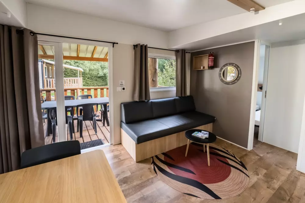 Kwiat Kempingi LA STENIOLE 4 Gwiazdy★★★★ 4 Gwiazdy★★★★ 4 Gwiazdy★★★★ 4 Gwiazdy★★★★