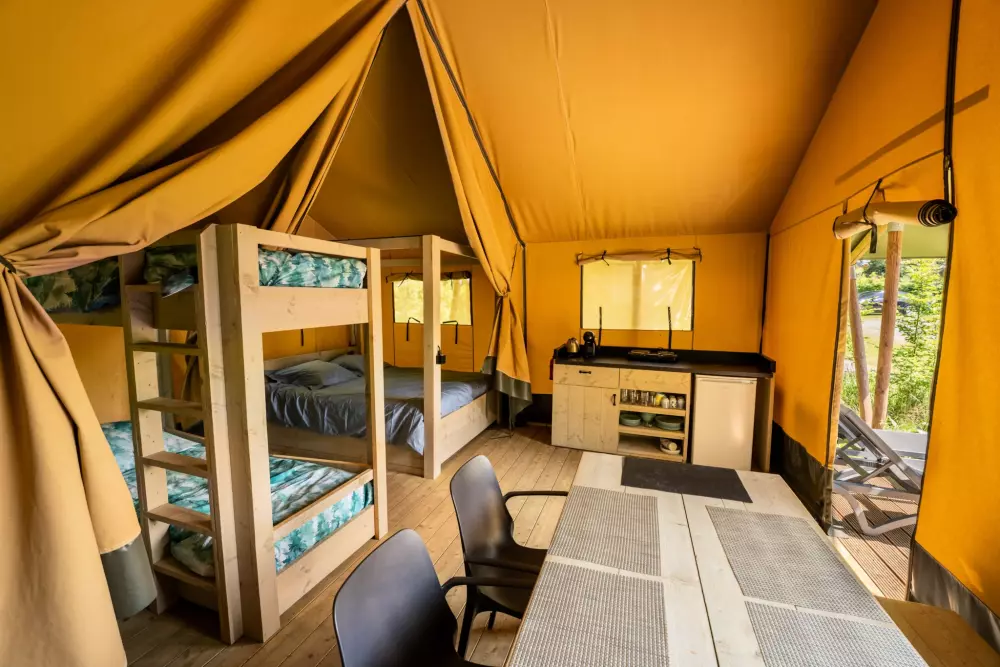 Kwiat Kempingi LA STENIOLE 4 Gwiazdy★★★★ 4 Gwiazdy★★★★ 4 Gwiazdy★★★★ 4 Gwiazdy★★★★