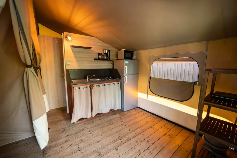 Kwiat Kempingi LA STENIOLE 4 Gwiazdy★★★★ 4 Gwiazdy★★★★ 4 Gwiazdy★★★★ 4 Gwiazdy★★★★