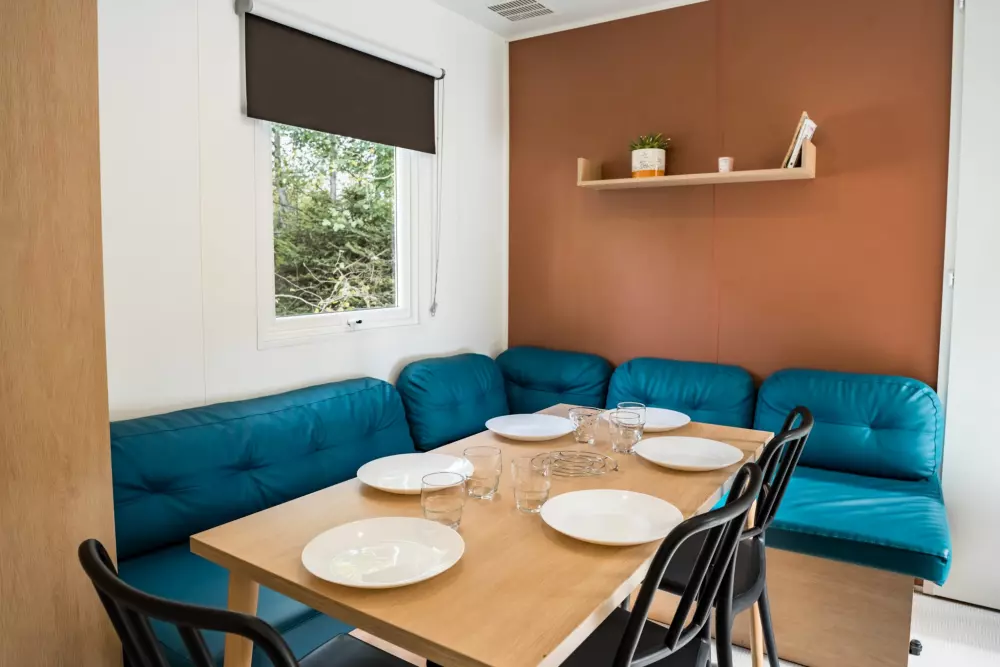 Kwiat Kempingi LA STENIOLE 4 Gwiazdy★★★★ 4 Gwiazdy★★★★ 4 Gwiazdy★★★★ 4 Gwiazdy★★★★