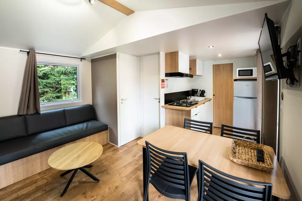 Kwiat Kempingi LA STENIOLE 4 Gwiazdy★★★★ 4 Gwiazdy★★★★ 4 Gwiazdy★★★★ 4 Gwiazdy★★★★