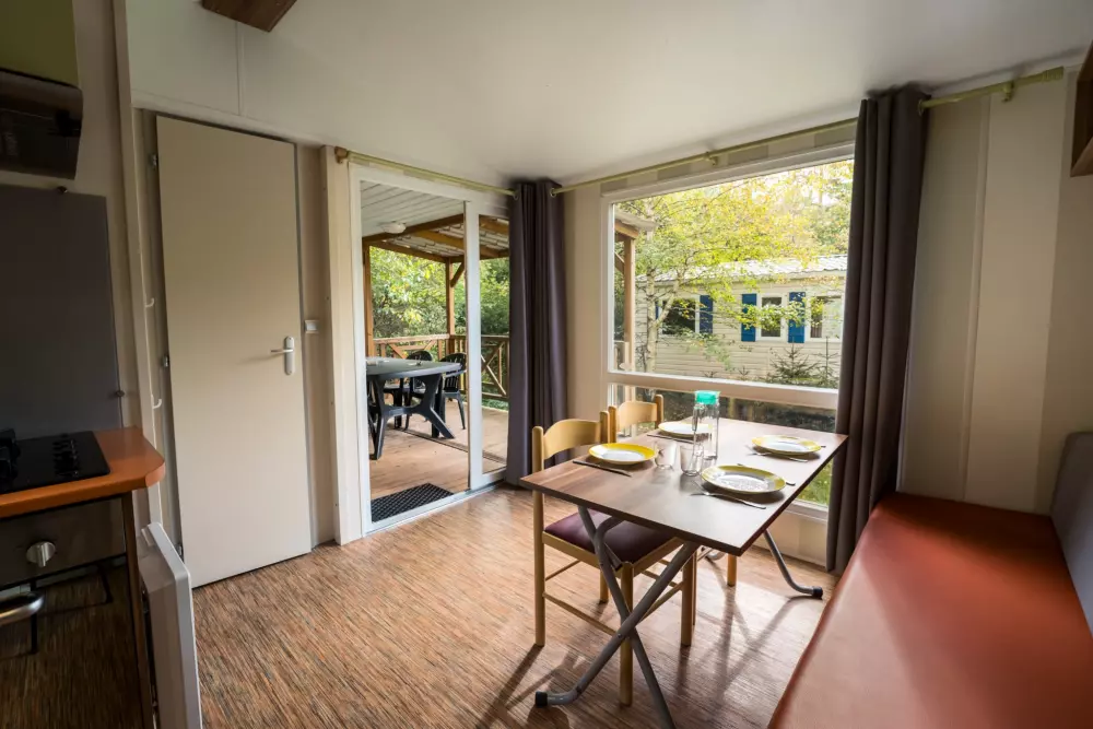 Kwiat Kempingi LA STENIOLE 4 Gwiazdy★★★★ 4 Gwiazdy★★★★ 4 Gwiazdy★★★★ 4 Gwiazdy★★★★