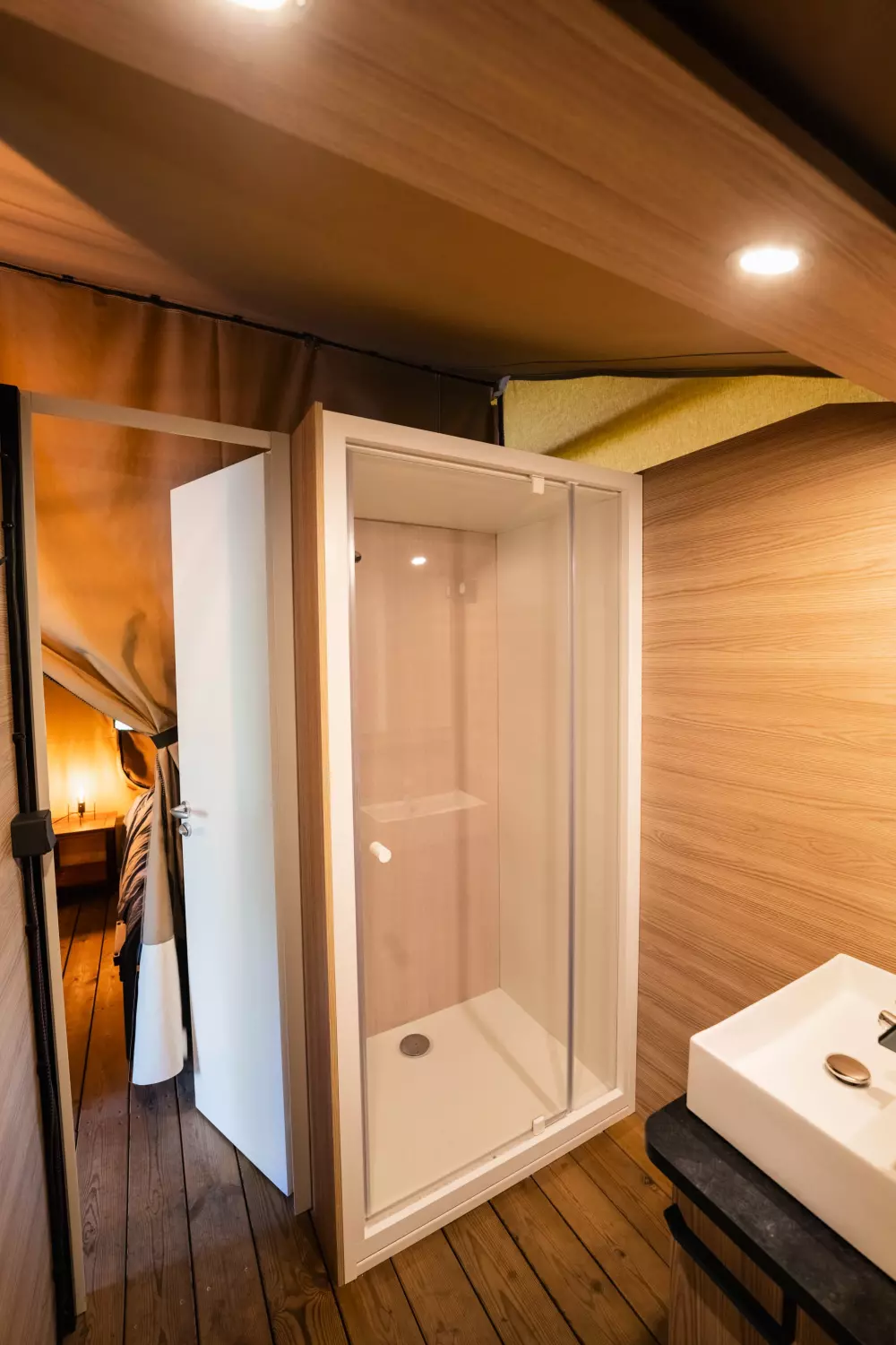 Kwiat Kempingi LA STENIOLE 4 Gwiazdy★★★★ 4 Gwiazdy★★★★ 4 Gwiazdy★★★★ 4 Gwiazdy★★★★