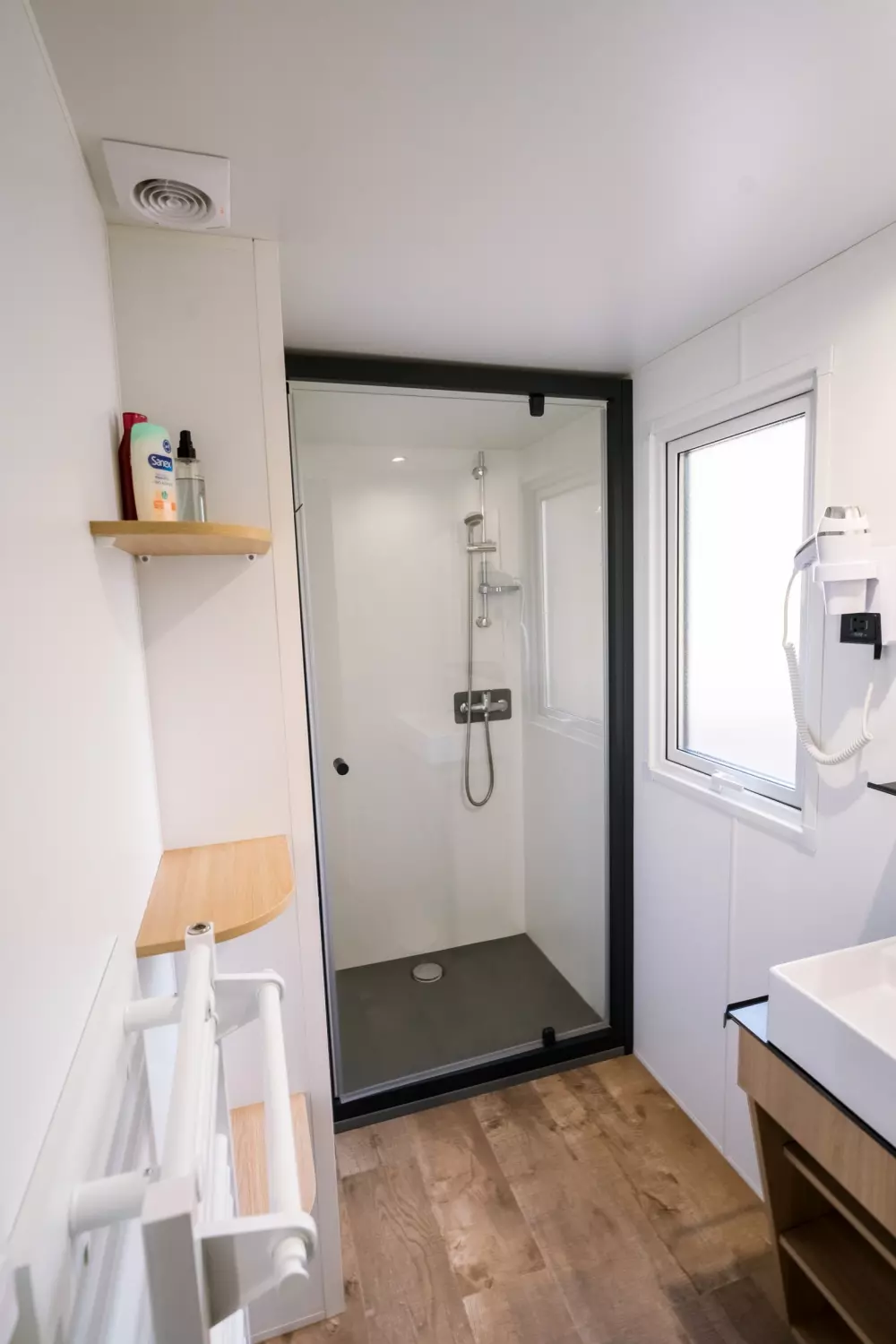 Kwiat Kempingi LA STENIOLE 4 Gwiazdy★★★★ 4 Gwiazdy★★★★ 4 Gwiazdy★★★★ 4 Gwiazdy★★★★