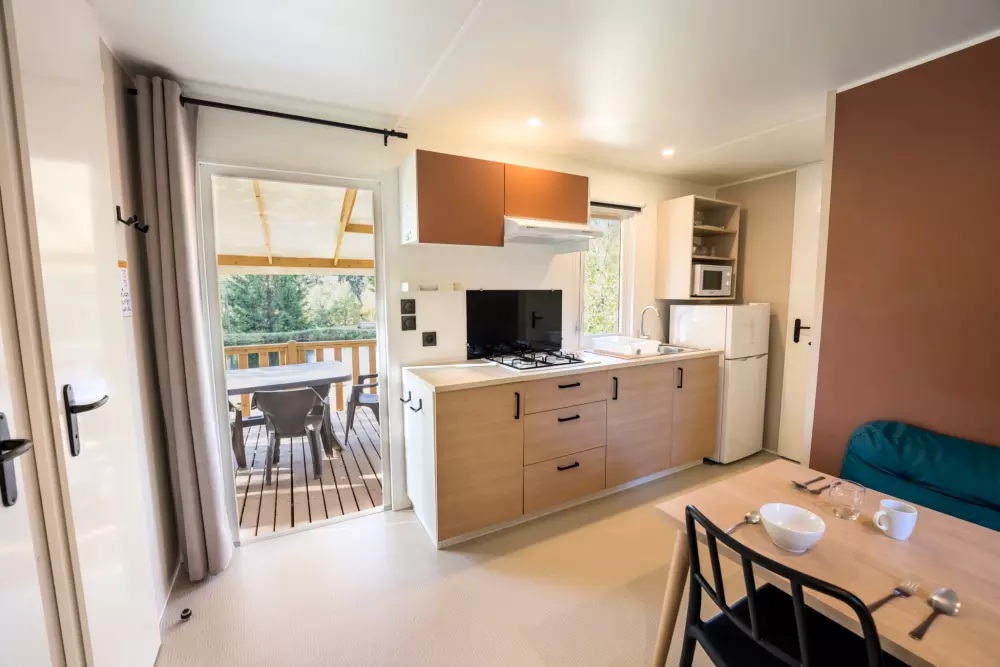 Kwiat Kempingi LA STENIOLE 4 Gwiazdy★★★★ 4 Gwiazdy★★★★ 4 Gwiazdy★★★★ 4 Gwiazdy★★★★