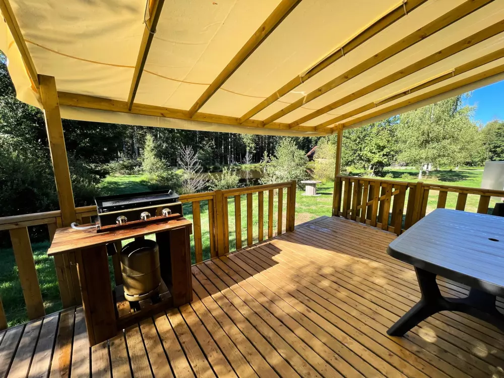 Kwiat Kempingi LA STENIOLE 4 Gwiazdy★★★★ 4 Gwiazdy★★★★ 4 Gwiazdy★★★★ 4 Gwiazdy★★★★