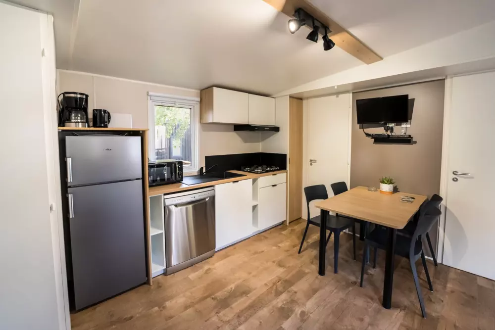 Kwiat Kempingi LA STENIOLE 4 Gwiazdy★★★★ 4 Gwiazdy★★★★ 4 Gwiazdy★★★★ 4 Gwiazdy★★★★