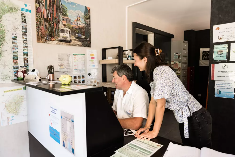 Kwiat Kempingi LA STENIOLE 4 Gwiazdy★★★★ 4 Gwiazdy★★★★ 4 Gwiazdy★★★★ 4 Gwiazdy★★★★