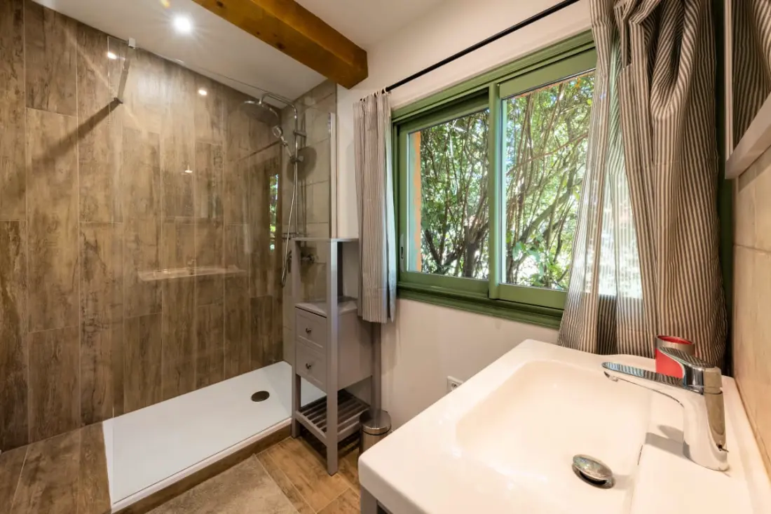 06bv2: Pretty Quiet Cottage With Swimming Pool