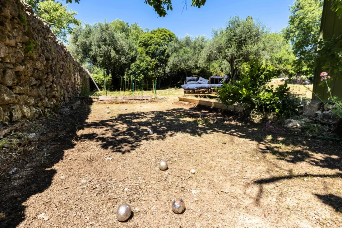 06bv2: Pretty Quiet Cottage With Swimming Pool