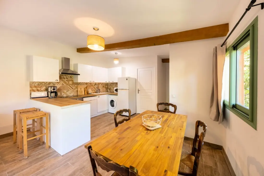 06bv2: Pretty Quiet Cottage With Swimming Pool