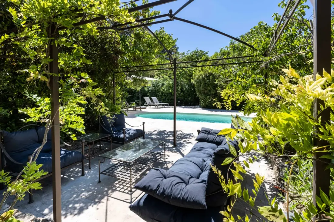 06bv2: Pretty Quiet Cottage With Swimming Pool