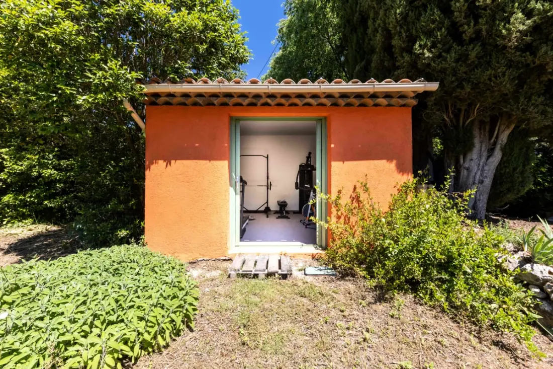 06bv2: Pretty Quiet Cottage With Swimming Pool