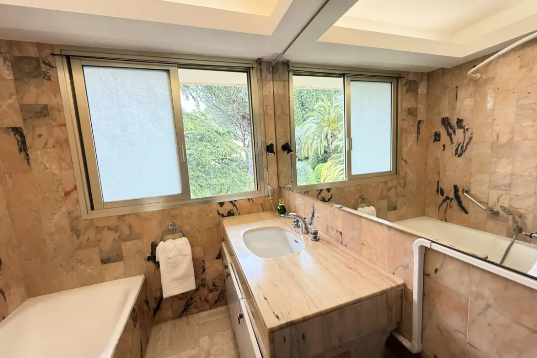 Gyönyörű 4 hálószoba Sea View Apartman - Clim - úszómedence - Tennis - Park