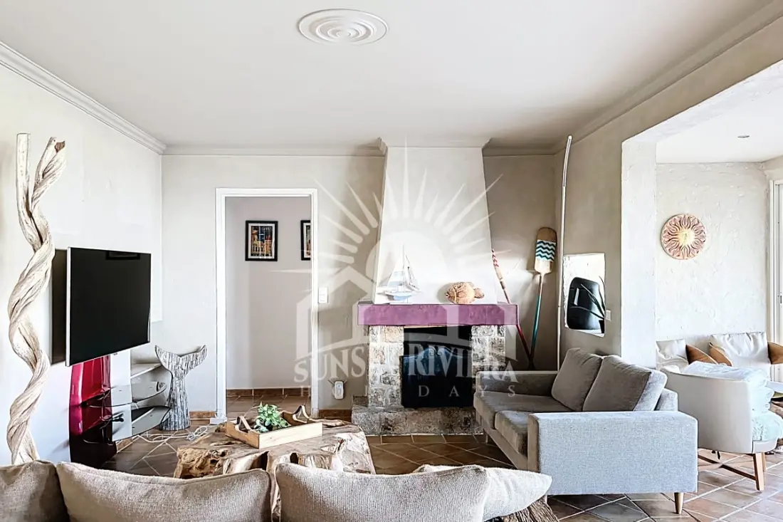 Les Oliviers Villa 6 fő részére naplementekor