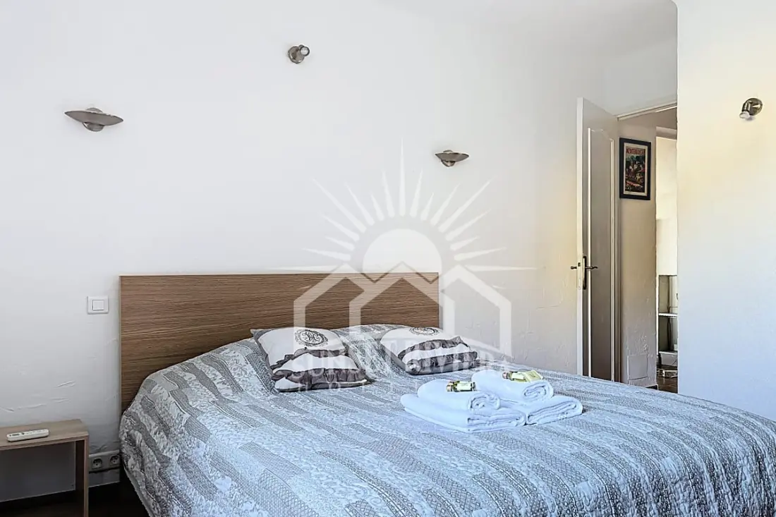 Les Oliviers Villa 6 fő részére naplementekor