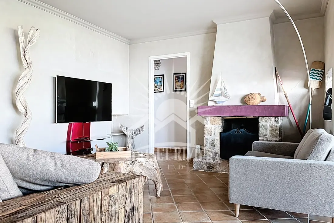 Les Oliviers Villa 6 fő részére naplementekor