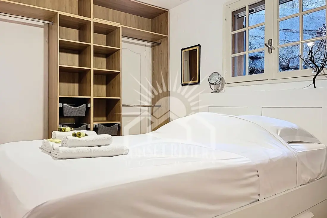 Les Oliviers Villa 6 fő részére naplementekor