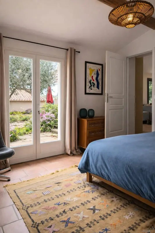 Family House Au Coeur De La Provence - úszómedence