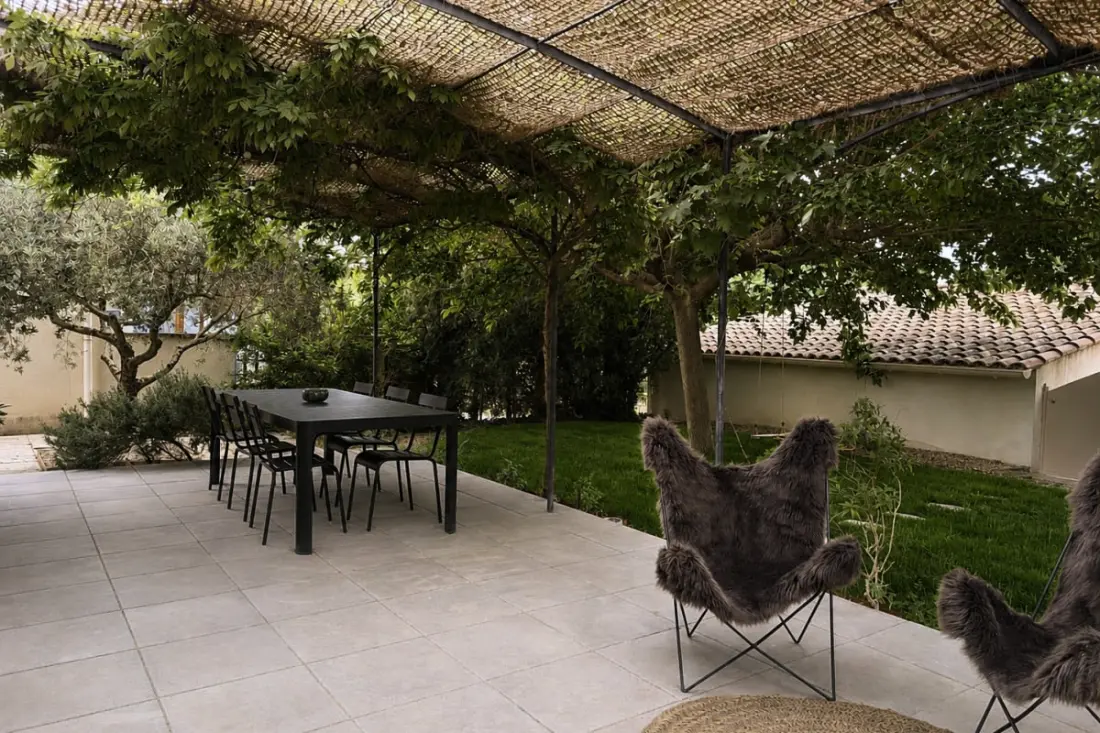 Family House Au Coeur De La Provence - úszómedence