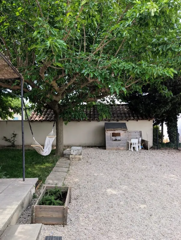 Family House Au Coeur De La Provence - úszómedence