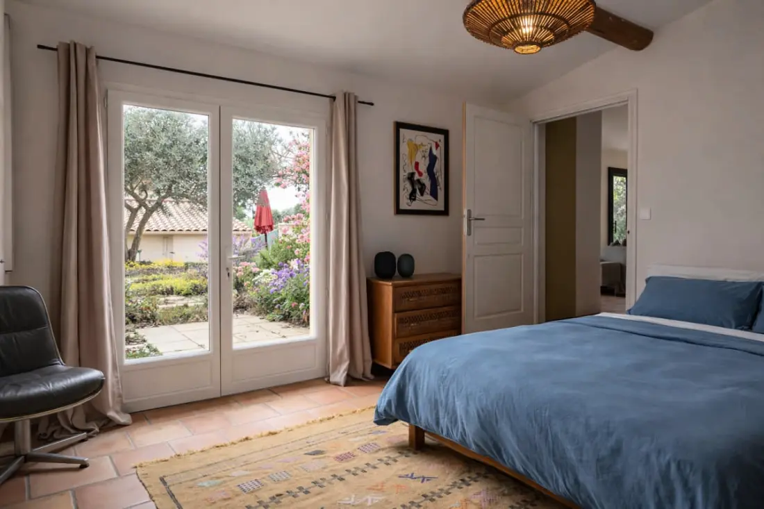 Family House Au Coeur De La Provence - úszómedence