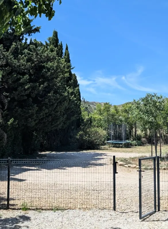 Family House Au Coeur De La Provence - úszómedence