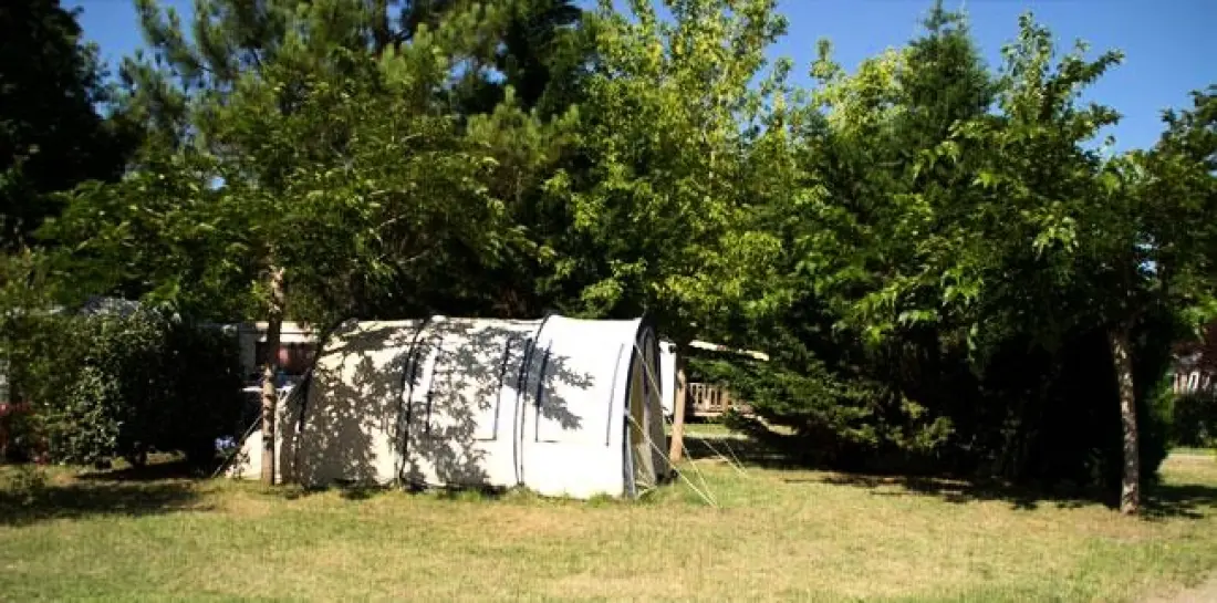 Campsite Des Familles - Nie.