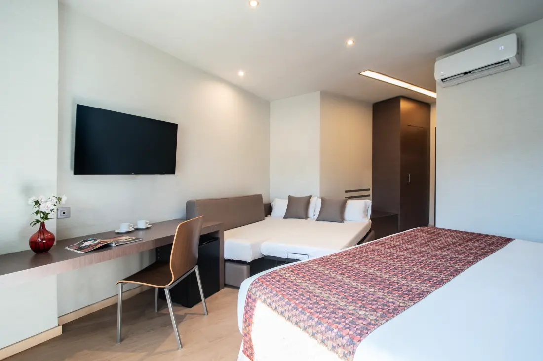 Hotel Granada 4 Stars★★★★
