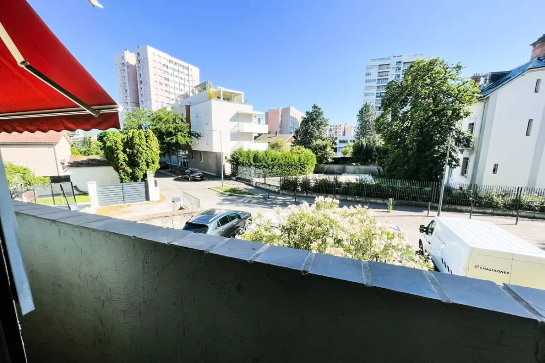 La Pause Grenobloise – Balcony