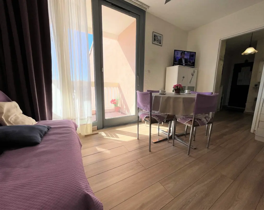 Elan Residence