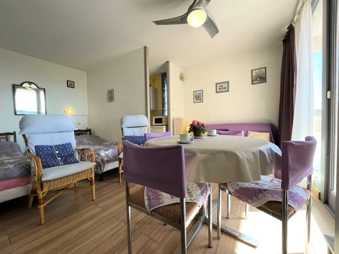 Elan Residence