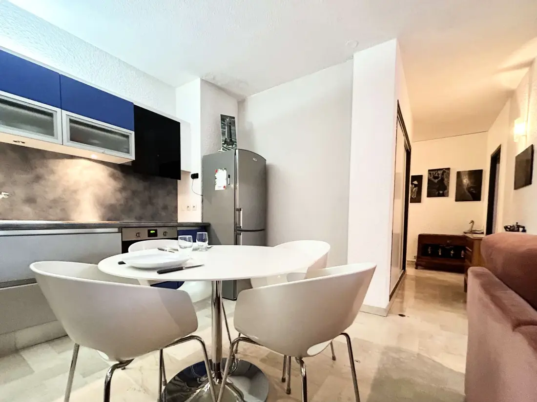 Flore Residence