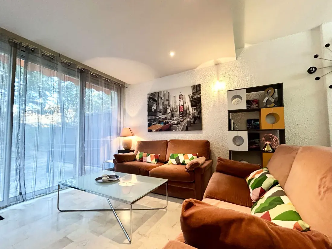 Flore Residence