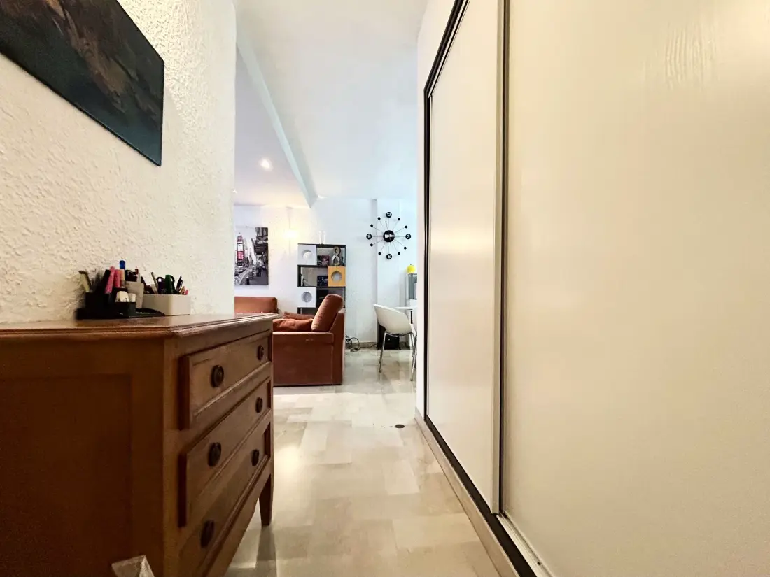 Flore Residence