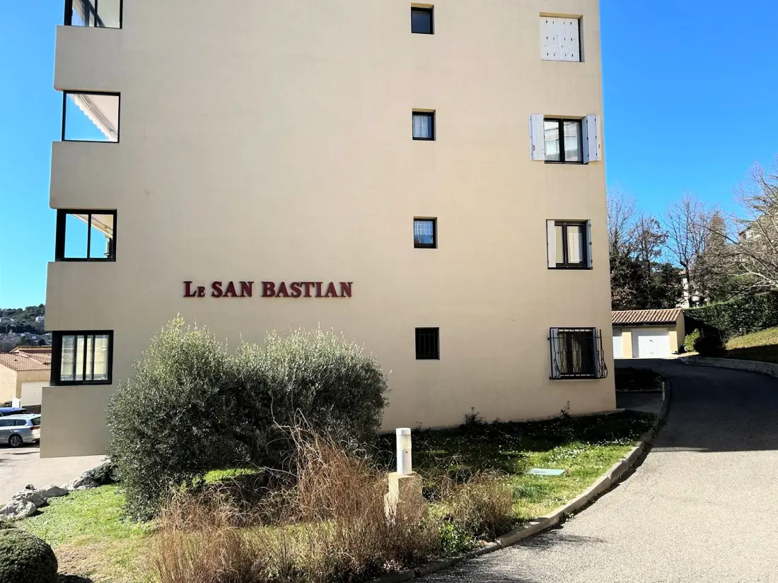 San Bastian Residence