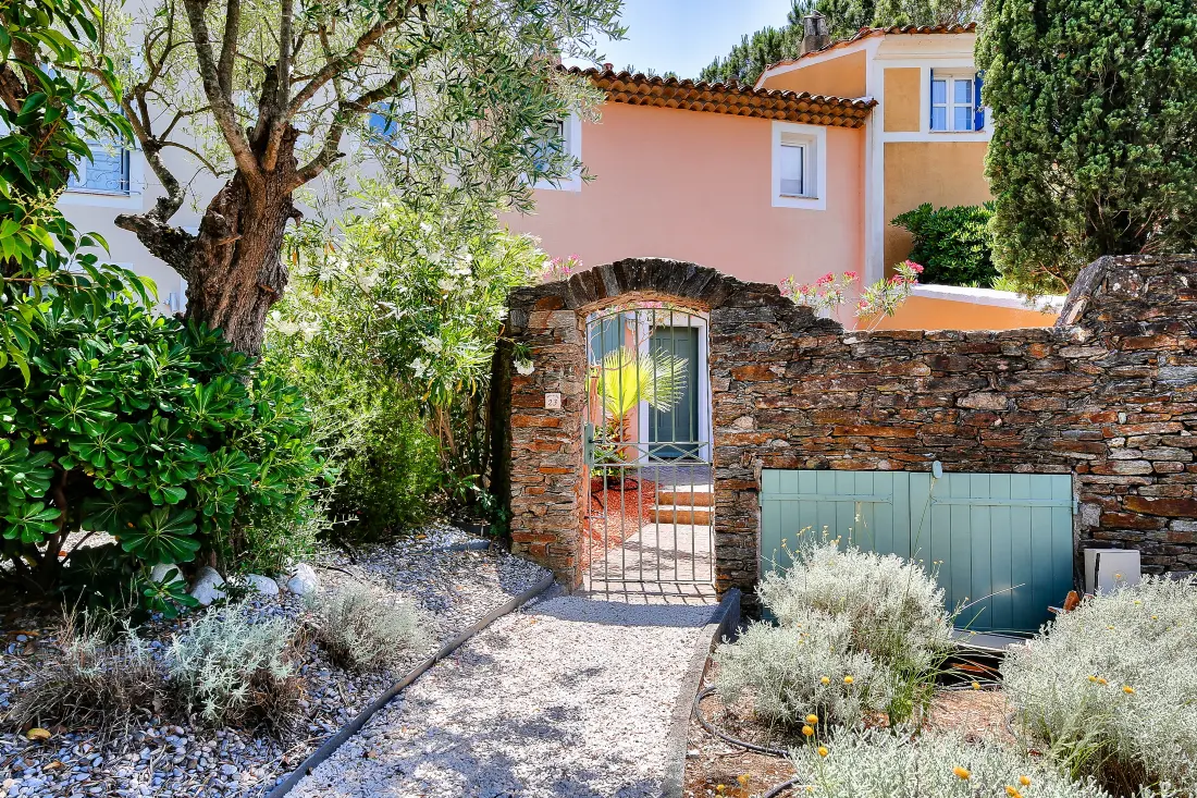 A villák a St Tropezi-öböl Restanques-nál - maeva Home