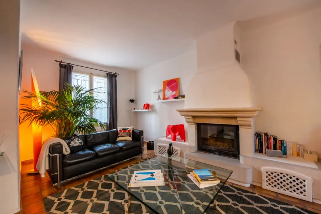 House 135 M2 • View Castle • Grimaud Village
