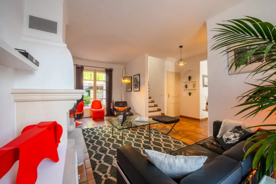 House 135 M2 • View Castle • Grimaud Village