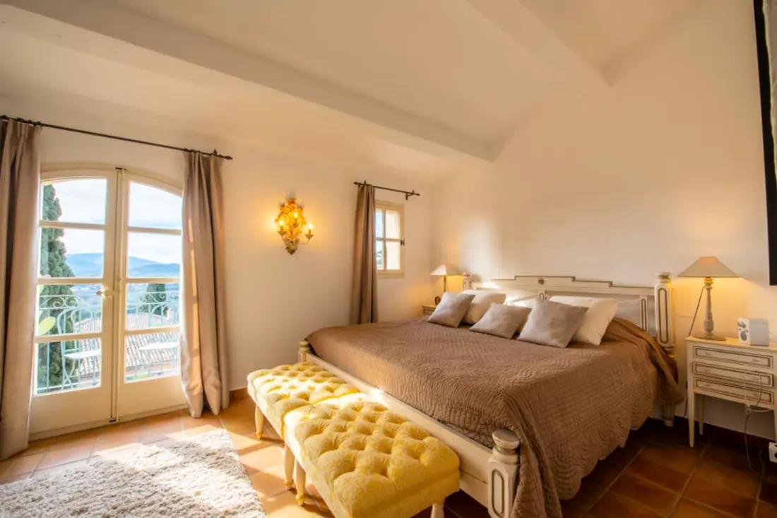House 135 M2 • View Castle • Grimaud Village