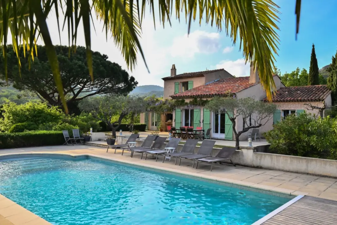 Villa 10 Pers • úszómedence • 5 Suites Grimaud