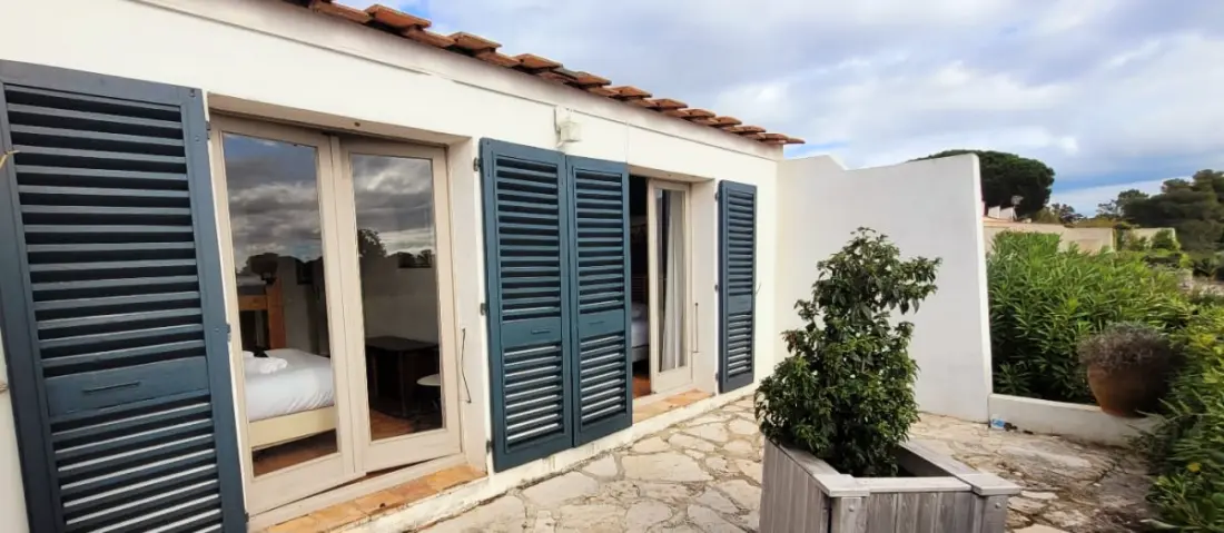 Villa 6 Pers privát strand • úszási medence