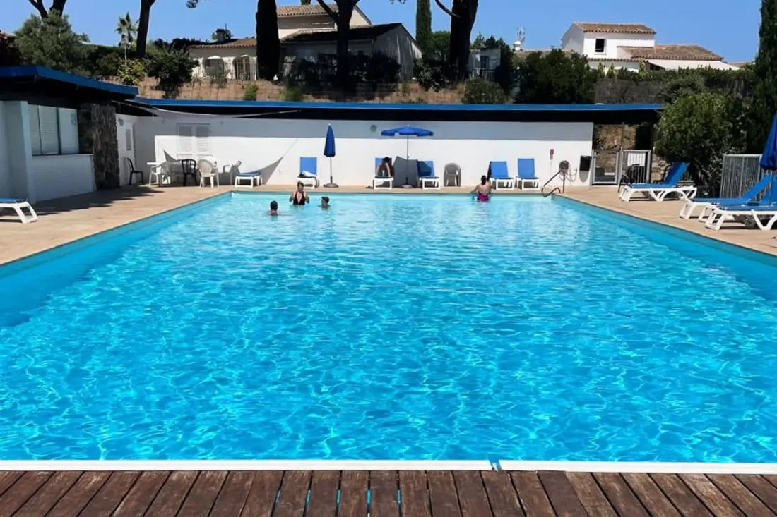 Villa 6 Pers privát strand • úszási medence