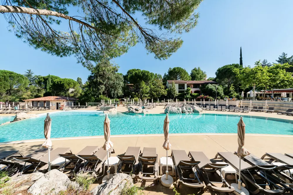 Village Pierre & Vacances Le Rouret 3 étoiles★★★