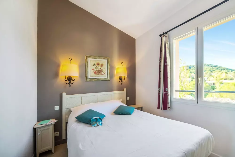 Village Pierre & Vacances Le Rouret 3 étoiles★★★