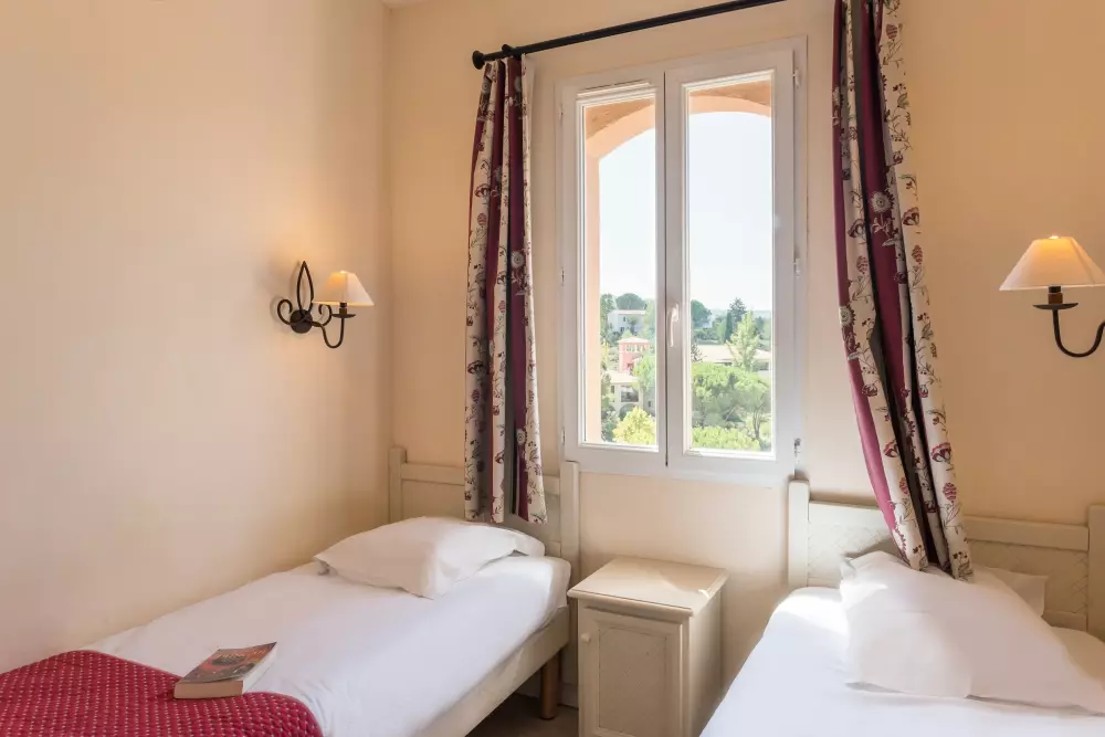 Village Pierre & Vacances Le Rouret 3 étoiles★★★