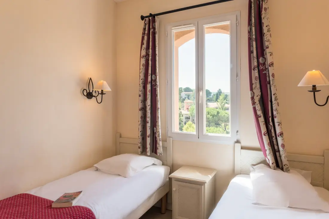 Village Pierre & Vacances Le Rouret 3 Estrellas★★★
