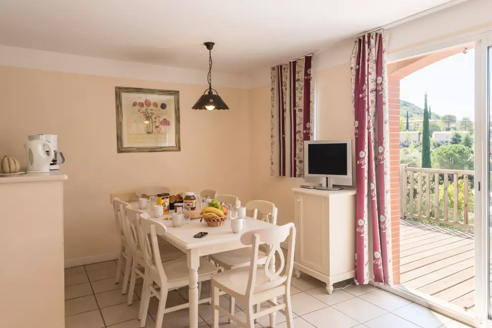 Village Pierre & Vacances Le Rouret 3 étoiles★★★