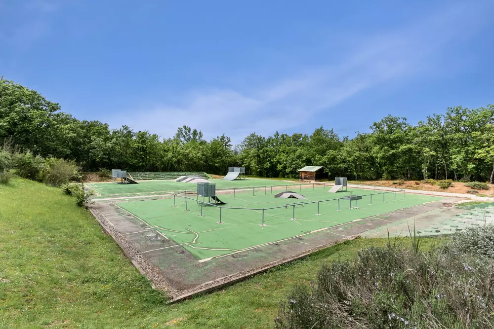 Village Pierre & Vacances Le Rouret 3 étoiles★★★